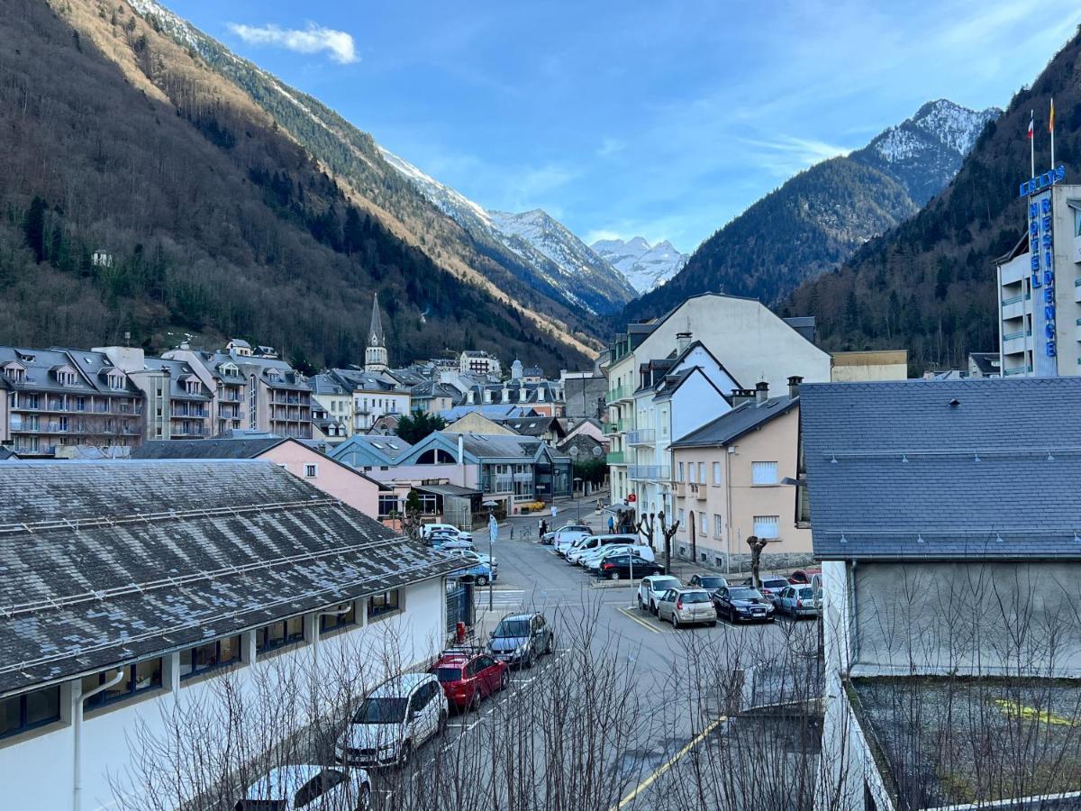 Centre Ville, T2 Avec Terrasse Et Parking Couvert. 코트레 외부 사진